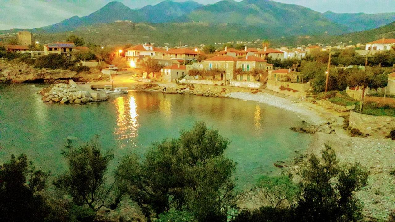 Villa Pefnos Agios Nikolaos  Eksteriør billede